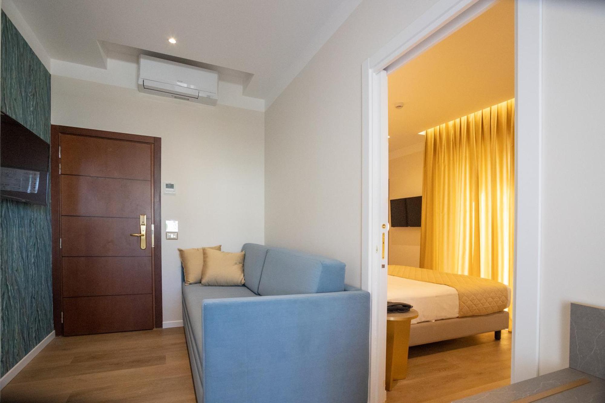 Hotel Helios Rimini Esterno foto