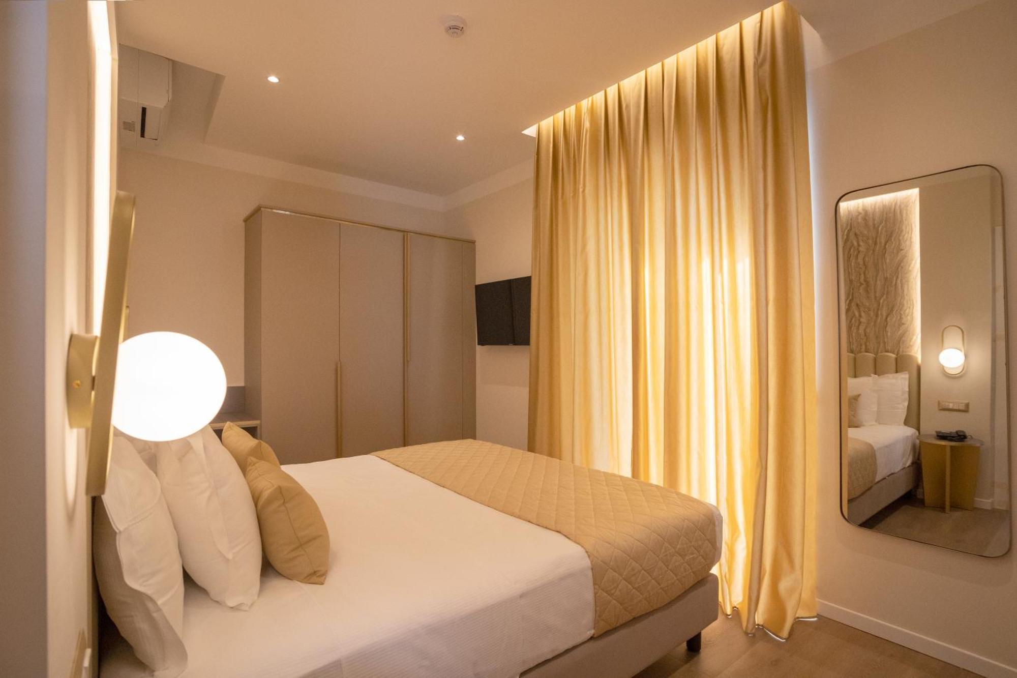 Hotel Helios Rimini Esterno foto